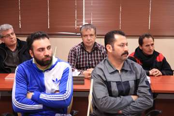 دیدار رئیس دانشگاه و معاونین با پرسنل خدماتی